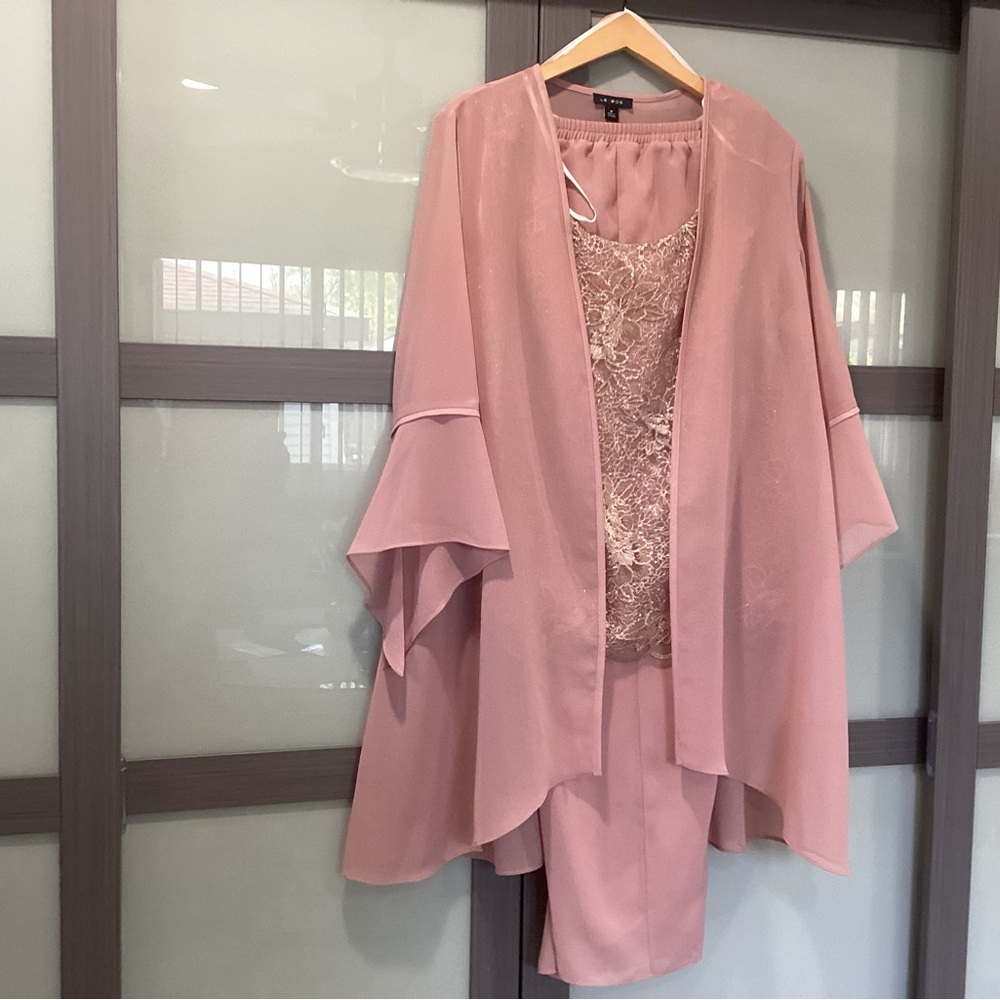 Elegant Pink Kimono and Dress Pant Set